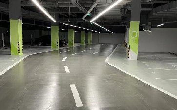 前海頤錦廣場(chǎng)地下車庫(kù)地坪漆與交通設(shè)施工程