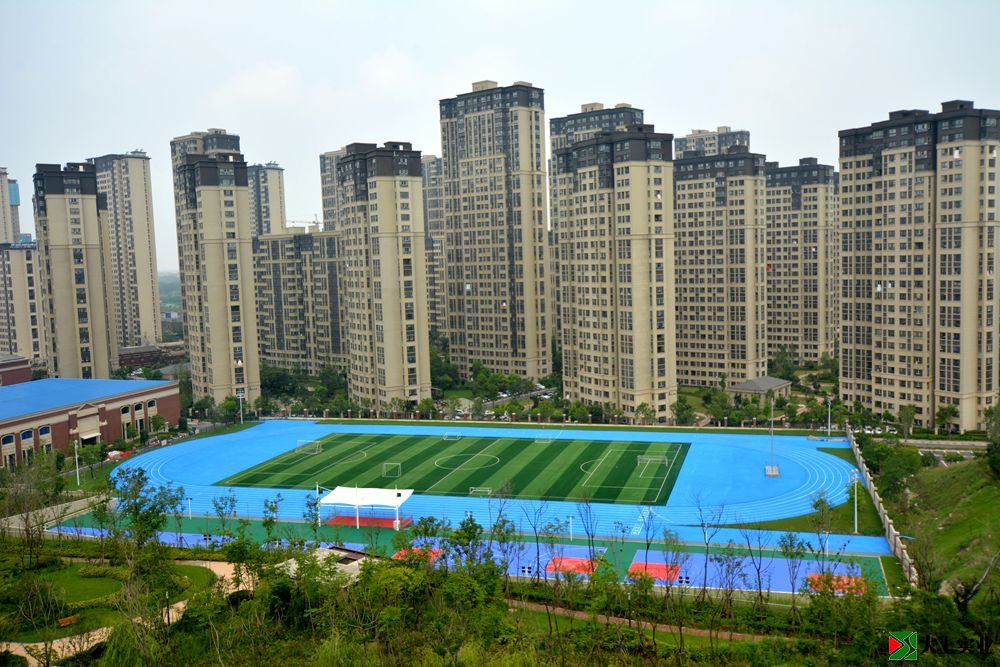 萬科城民主小學(xué)校區(qū)藍色操場
